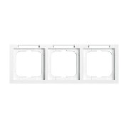 2CKA001754A4369 Рамка 3-постовая, с полем для надписи и шильдиком, горизонтальная, серия Future Linear, цвет альпийский белый