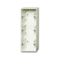 2CKA001799A0916 Коробка для открытого монтажа, 3-постовая, серия future, цвет слоновая кость