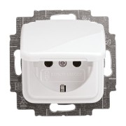 2CKA002018A1508 Розетка SCHUKO 16А 250В с крышкой, серия Reflex SI, цвет альпийский белый