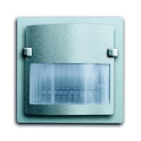 2CKA006800A2327 Датчик движения Busch-Wächter 180 UP Сенсор Комфорт II,  с мультилинзой, для установки на механизмы 6401 U, 6402 U, 6812 U, 6804 U, 6593 U, 6805 U, серия Future/Axcent/Carat/Династия, цвет серебристо-алюминиевый