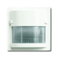 2CKA006800A2498 Датчик движения Busch-Wächter 180 UP Сенсор Комфорт II,  с мультилинзой, для установки на механизмы 6401 U, 6402 U, 6812 U, 6804 U, 6593 U, 6805 U, серия Future/Axcent/Carat/Династия, цвет белый бархат