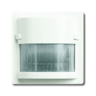 2CKA006800A2498 Датчик движения Busch-Wächter 180 UP Сенсор Комфорт II,  с мультилинзой, для установки на механизмы 6401 U, 6402 U, 6812 U, 6804 U, 6593 U, 6805 U, серия Future/Axcent/Carat/Династия, цвет белый бархат