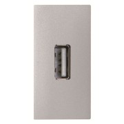 2CLA215590N1301 Механизм USB разъёма, тип А, с USB разъёмом мама на тыльной стороне, 1-модульный, серия Zenit, цвет серебристый