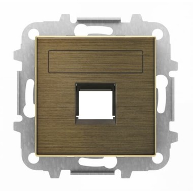 2CLA851810A1201 Накладка для 1-го суппорта/разъёма типа 2017... или 2018..., со шторками и полем для надписи, серия SKY, цвет античная латунь 2CLA851810A1201 Накладка для 1-го суппорта/разъёма типа 2017... или 2018..., со шторками и полем для надписи, серия SKY, цвет античная латунь